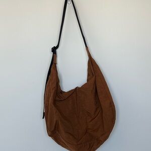 BAGGU Large Brown Crescent Bag